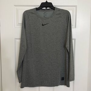 Nike Pro Drifit Fitted Long Sleeve Gym Training Shirt Men’s Size Large